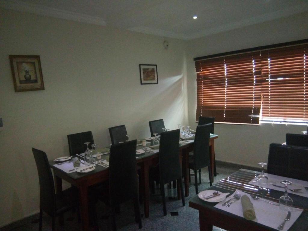 Neocourts Hotel Enugu Extérieur photo